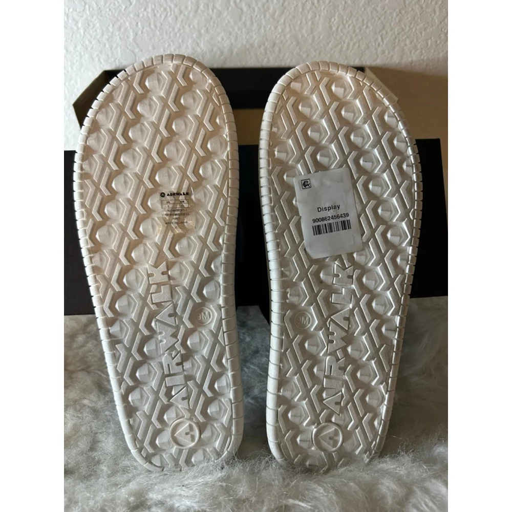NIB Airwalk Deck11 Black Flip Flop Sandals Men Size 9/Women 11
